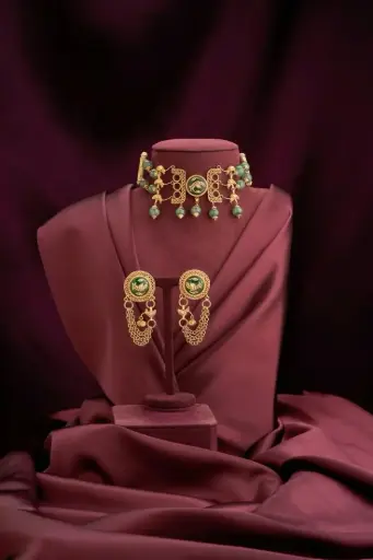 gold necklace
